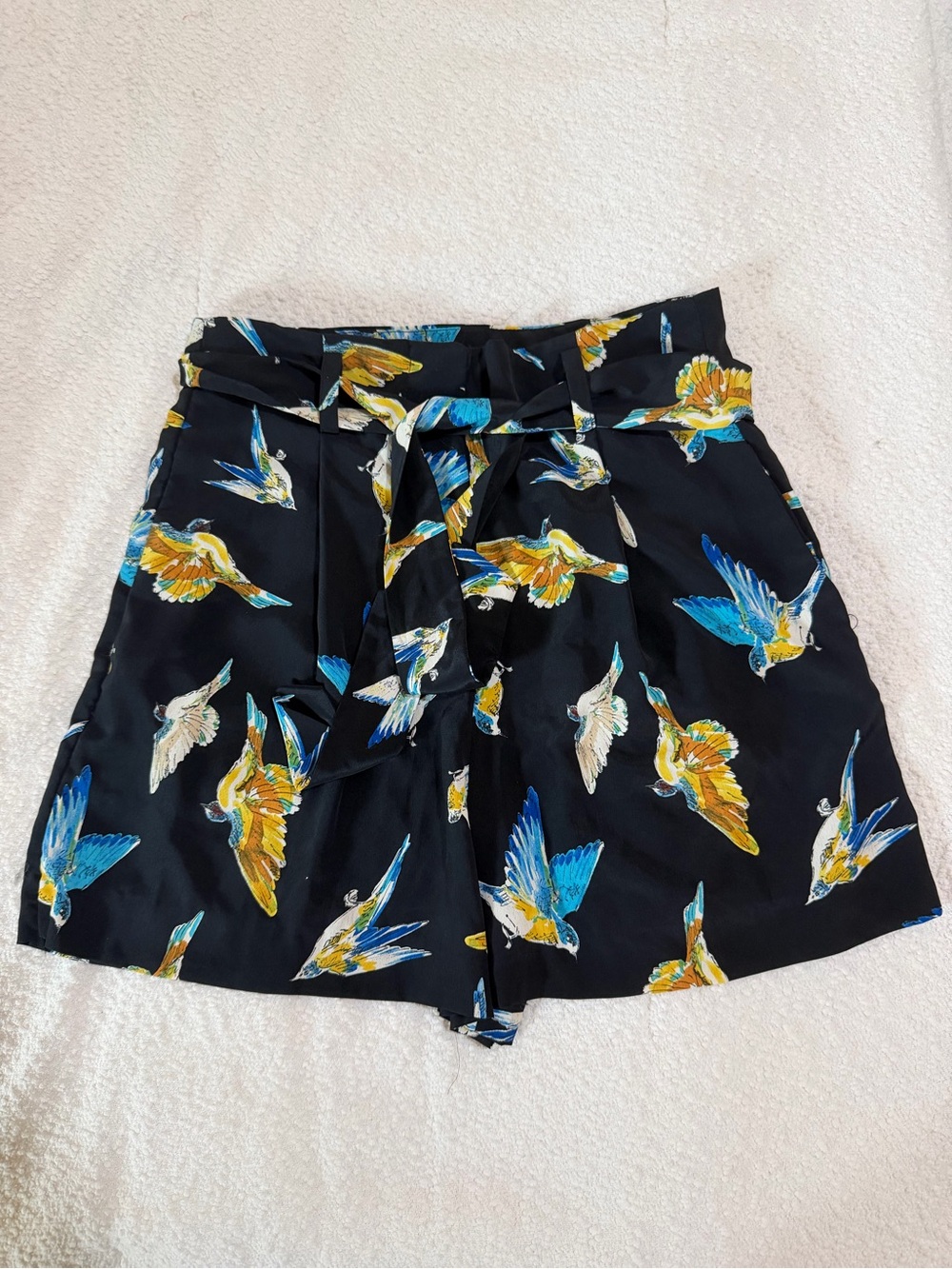 Zara High Waisted Shorts Womens medium Birds Canary Boho Black